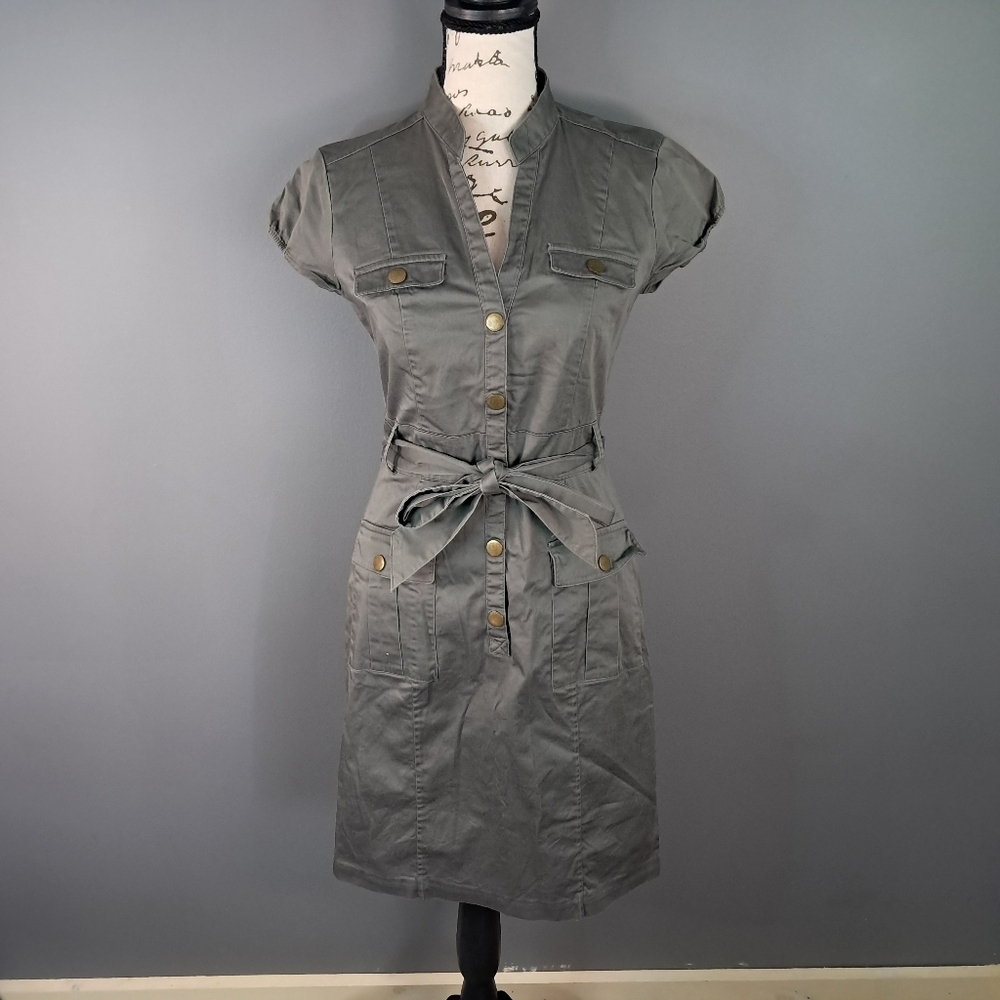 H&M Womens Short Sleeve V-Neck Flap Pocket Casual Dress Size 6 Military Green